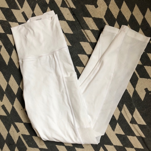 NWT aerie Move 7/8 Leggings - Picture 3 of 4